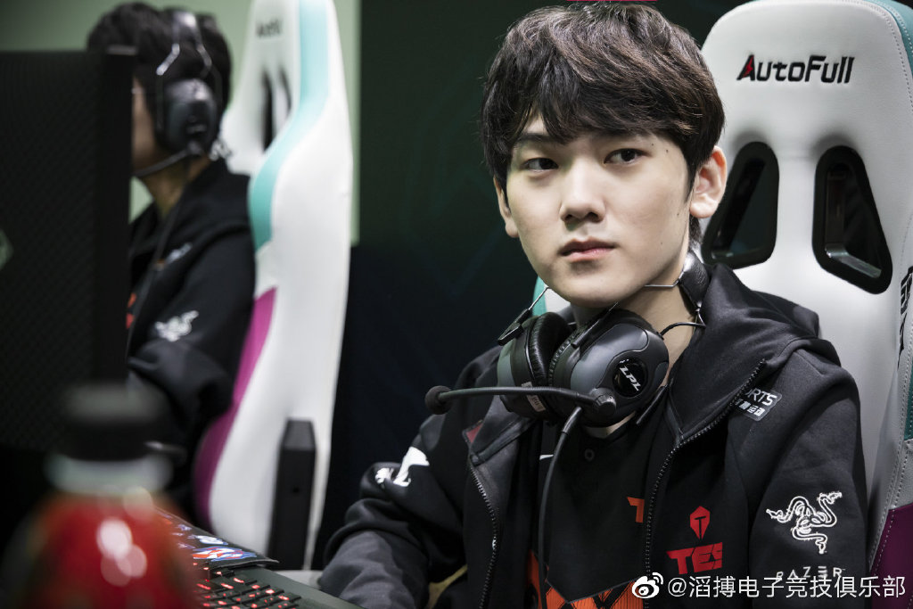 NG28-Uzi赛事官方发布关键助攻新规，巴塞罗那争议不断！的简单介绍